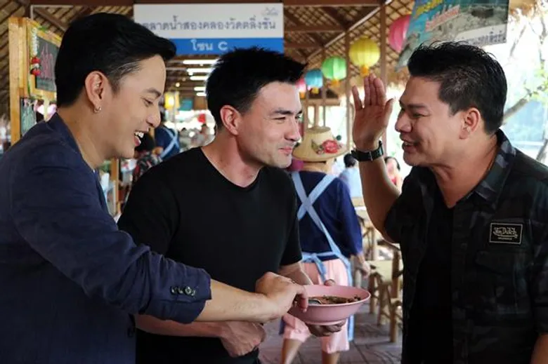 ทีวีไกด์: รายการ “ตลาดเด็ดประเทศไทย” “นุ้ย เชิญยิ้ม” เล่นแรง!!! ตบหัว “ตั๊ก บริบูรณ์” สนั่นกลางกลอง “ตลาดเด็ดประเทศไทย”