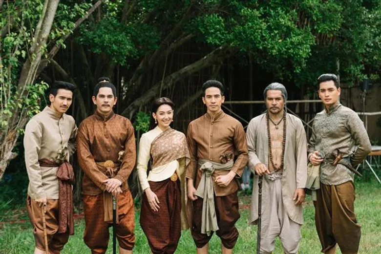 “โป๊ป - เบลล่า ” ประชันฝีมือครั้งแรก ในละครพีเรียดสองภพ ดั่ง “ บุพเพสันนิวาส” ให้ทั้งคู่มาพบรักกัน
