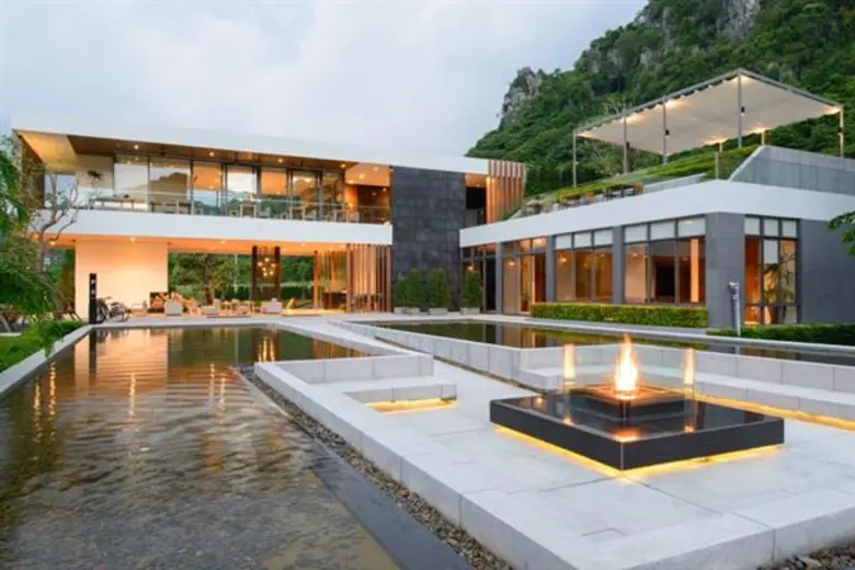 "โรงแรม เอสเคป" กลับมาอีกครั้งต้อนรับวาเล...
