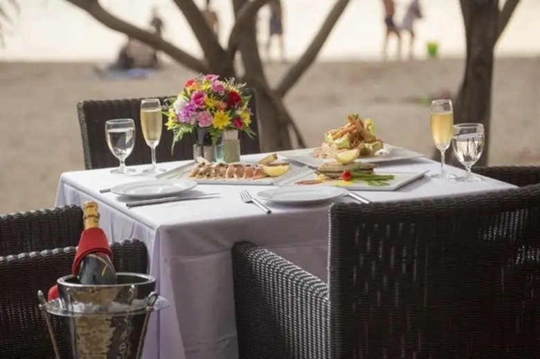 บียอนด์ รีสอร์ต กะตะ ต้อนรับเทศกาลแห่งความรัก Valentine’s Dinner Buffet ดื่มด่ำความรัก ในค่ำคืนที่แสนโรแมนติก ดินเนอร์ มื้อพิเศษ เคล้าเสียงเพลง