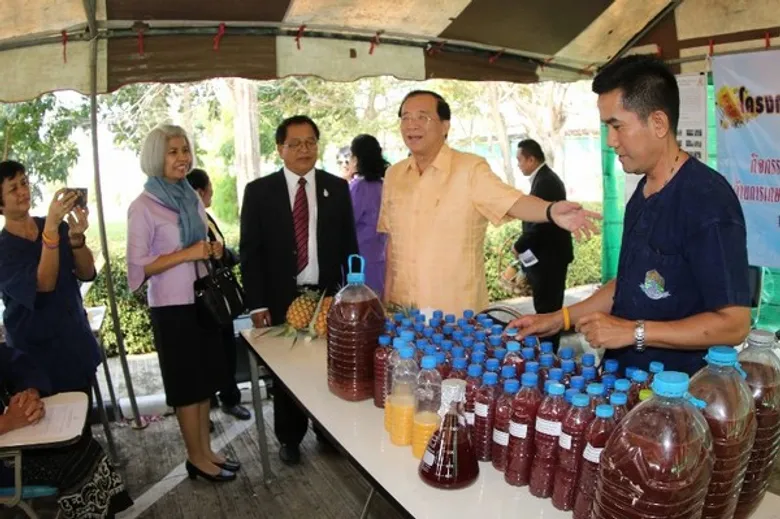 ม.ร. บริการวิชาการ-วิชาชีพแก่ชาวอุทัยธานี ปี 5 ต่อยอดความรู้สู่การปฏิบัติจริง “ลดต้นทุน เพิ่มผลผลิต สร้างรายได้ที่ยั่งยืน”