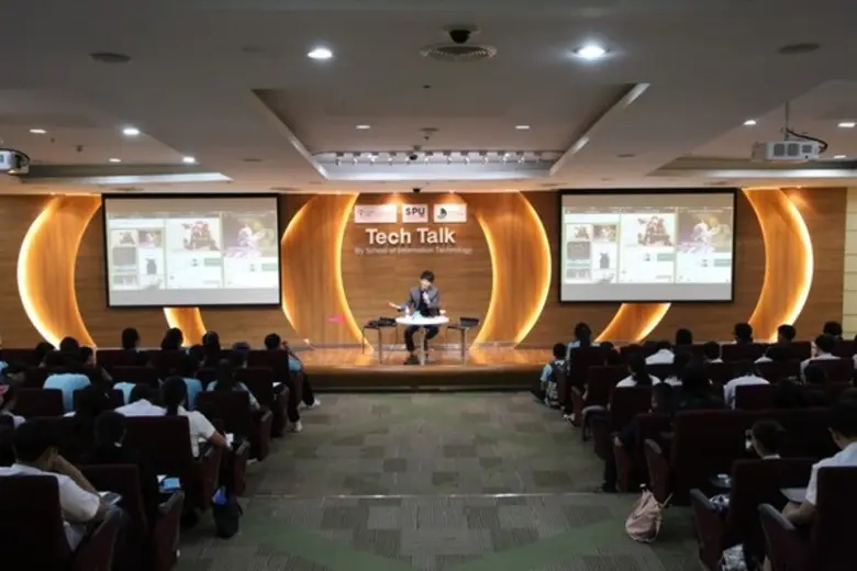 เปิดใจ Startup ไฟแรง กับเคล็ดลับความสำเร็จของ หมู ณัฐวุฒิ พึงเจริญพงศ์ แห่ง Ookbee ใน Tech Talk IT&ACC SPU Season 2 #3