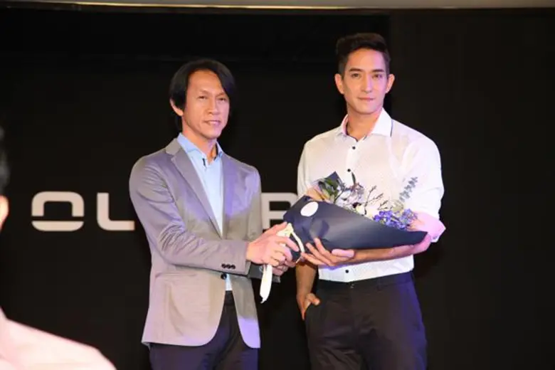 “หลุยส์ สก๊อต” ร่วมงาน “OLYMP Grand Opening” ในฐานะ Men in OLYMP คนแรกของประเทศไทย พร้อมเดินแฟชั่นโชว์ สุดพิเศษในเสื้อผ้าแบรนด์ “โอลิมป์”
