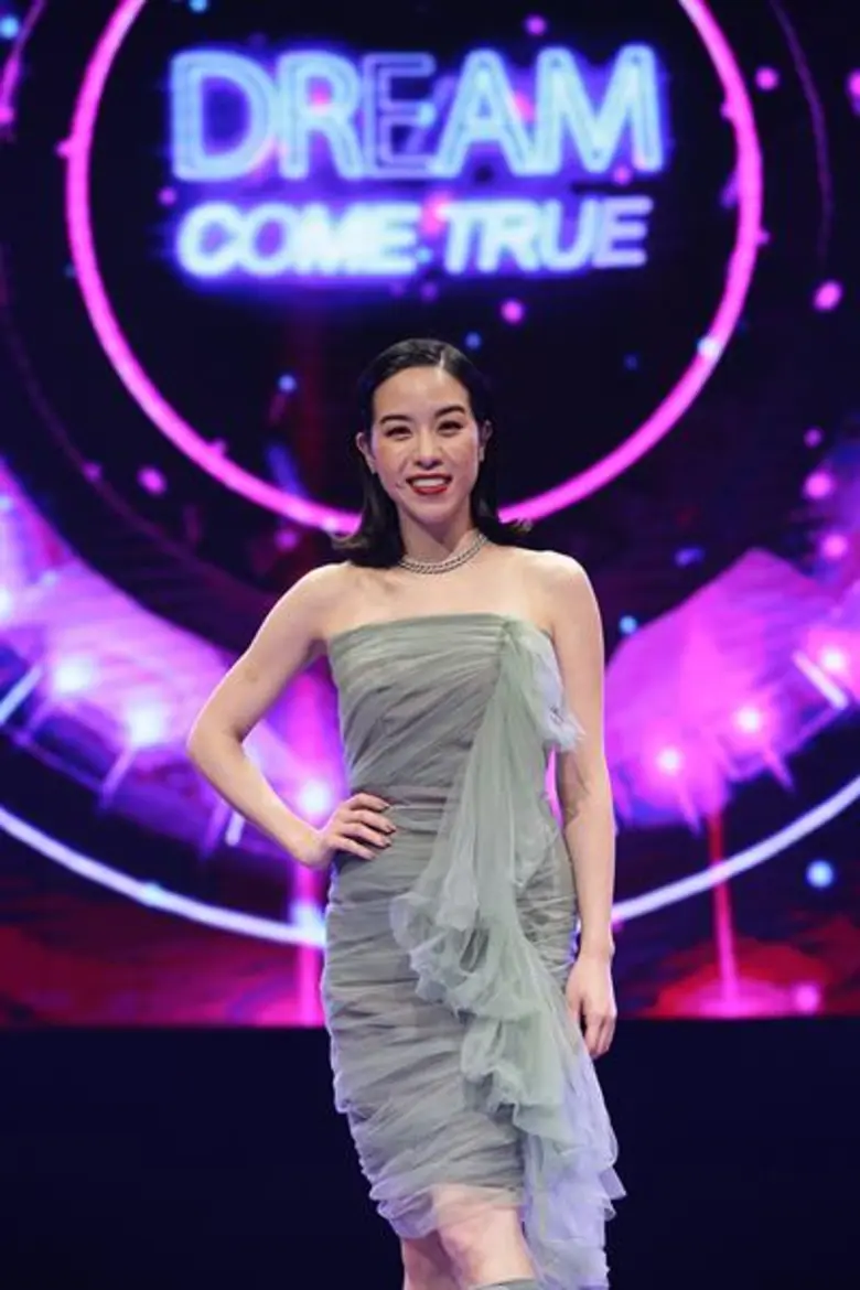 โสด สวย รวย รุ่ง ปังปัง จนน่าจับตามองอีกคน สำหรับ แ...
