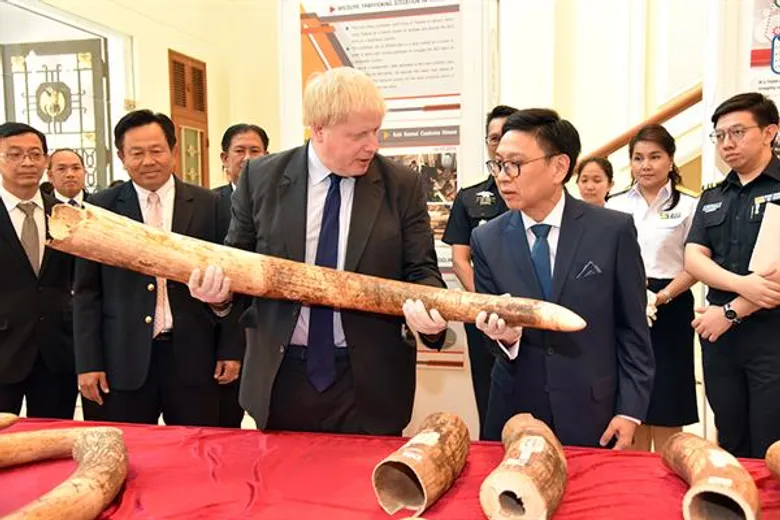 กรมศุลกากร ต้อนรับ Mr.Boris Johnson รัฐมนตรีว่าการกระทรวงต่างประเทศสหราชอาณาจักร และคณะ เนื่องในโอกาสหารือกรณีเกี่ยวกับการปราบปรามการลักลอบค้าสัตว์ป่า