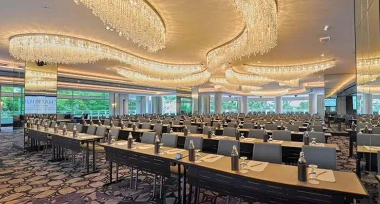 ชาเทรียมบอลรูม ได้รับตราสัญลักษณ์การรับรองมาตรฐานสถานที่จัดงานประเทศไทย ประเภทห้องประชุม ระดับอาเซียน