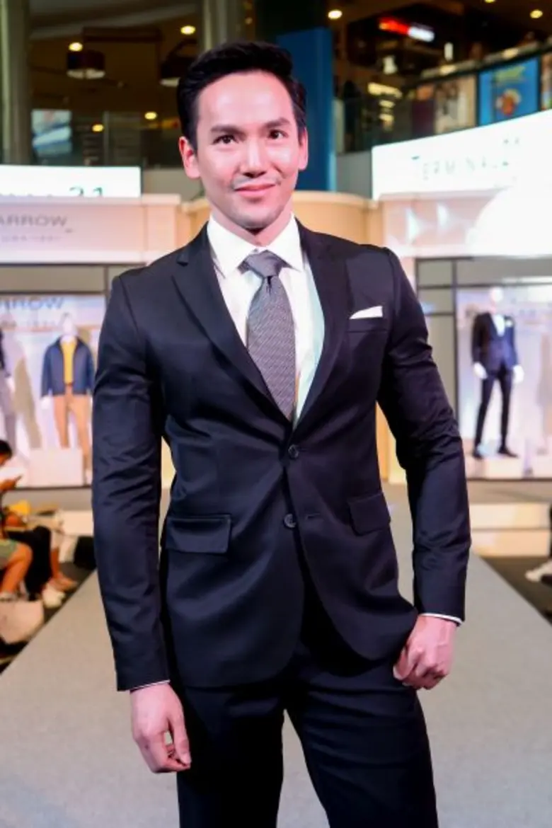 หล่อสมาร์ทไม่เกรงใจใครต้องยกให้ "โจ้ ณัฐว...
