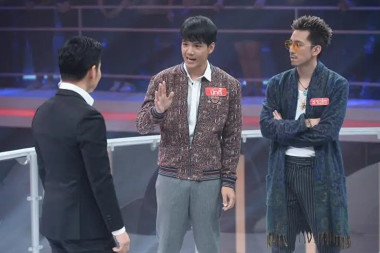 ทีวีไกด์: รายการ “The Money Drop ไทยแลนด์” “นิกกี้ ณฉัตร” ฟอร์มทีม “พิธีกรชายฝีปากเก่ง”ลับสมอง พิชิตเงิน 2 ล้าน!!! ใน “The Money Drop ไทยแลนด์...เล่นเป็นหมู่”
