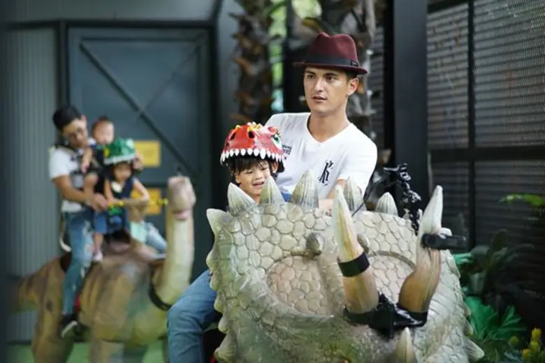 กลัวที่หนายยยย??? กลับจากไปตะลุยเมืองไดโน...