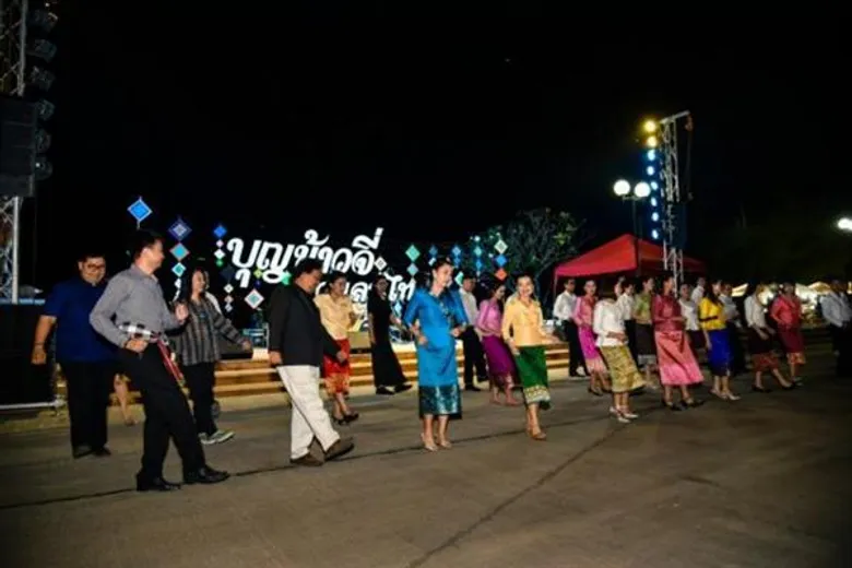 มข.จัดบุญข้าวจี่วันวาเลนไทน์ ลดเสี่ยงทางเพศ สานประเพณีไทย