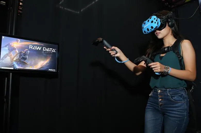 AIS จับมือโรงภาพยนตร์ IMAX นำสุดยอดเทคโนโลยีล้ำสมัย AIS IMAX VR มาให้คนไทย ได้สัมผัสเป็นครั้งแรกในเอเชียตะวันออกเฉียงใต้ พร้อมมอบสิทธิพิเศษให้ลูกค้า