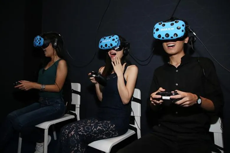 AIS จับมือโรงภาพยนตร์ IMAX นำสุดยอดเทคโนโลยีล้ำสมัย AIS IMAX VR มาให้คนไทย ได้สัมผัสเป็นครั้งแรกในเอเชียตะวันออกเฉียงใต้ พร้อมมอบสิทธิพิเศษให้ลูกค้า