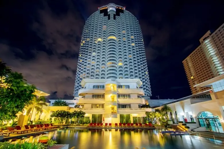 โรงแรม ดี วารี จอมเทียนบีช พัทยา นำเสนอ THE POOL PARTY 24 กุมภาพันธ์ 2561