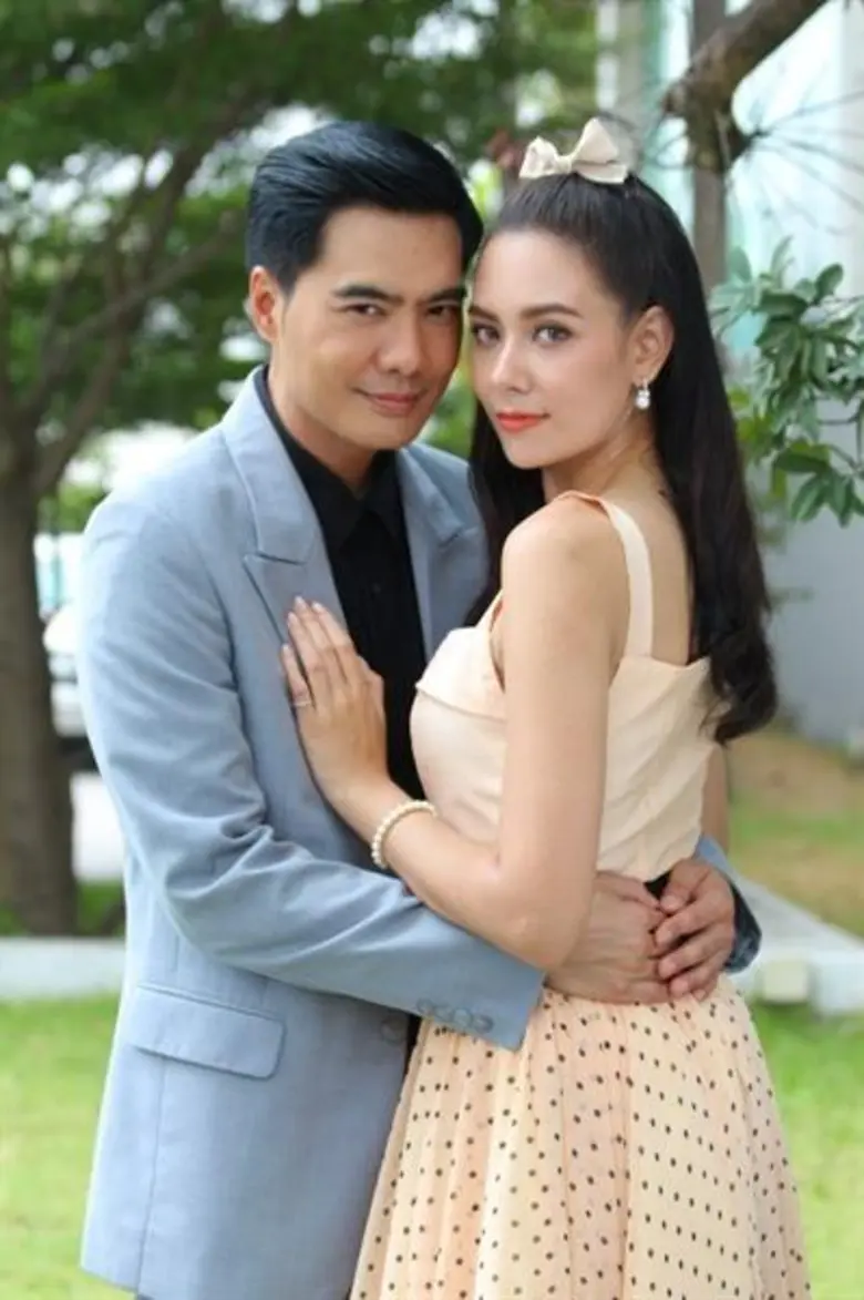 “เคลลี่” ไม่หวั่นแฟนละครเบื่อบทคุณชาย มั่นใจคาแร็กเตอร์ “ชายใหญ่” ใน “วิหคหลงลม” มีสีสัน