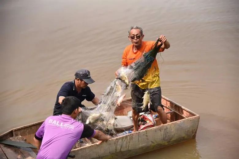 กรมประมงติดตามผลโครงการธนาคารผลผลิตเกษตรด้านประมง โชว์เคสหนองซับสมบูรณ์จ.บุรีรัมย์ สร้างแหล่งอาหารในชุมชน