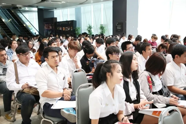 ดร.เรือบิน CEO JIB Digital Consult ร่วมถ่ายทอดความสำเร็จ เปลี่ยนมุมมองเรื่องเงินให้เป็นเรื่องง่ายสำหรับทุกคน ใน Tech Talk SPU Season 2 #6