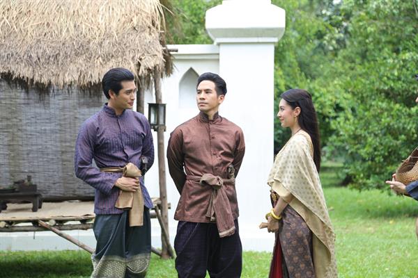 ด้านเกศสุรางค์ในร่างการะเกด (เบลล่า-ราณี)...