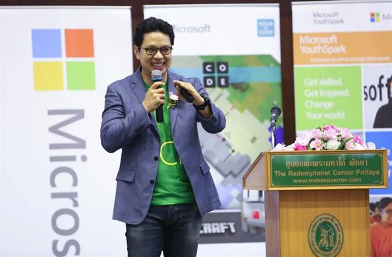 ไมโครซอฟท์สานต่อโครงการ YouthSpark ในประเทศไทย หนุน 3 ล้านบาท มุ่งเตรียมความพร้อมให้กับเยาวชนทุกคน ตอบรับการขับเคลื่อนเศรษฐกิจดิจิทัลของประเทศ