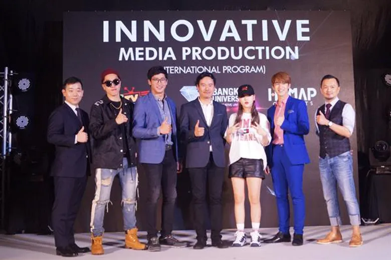 คณะนิเทศศาสตร์ มหาวิทยาลัยกรุงเทพ ผนึกกำลัง WebTVAsia และ HUMAP สร้างบัณฑิตพันธุ์ใหม่โกอินเตอร์ กับหลักสูตรนานาชาติ Innovative Media Production MOU Ceremony 22 February 2018 @Bangkok University