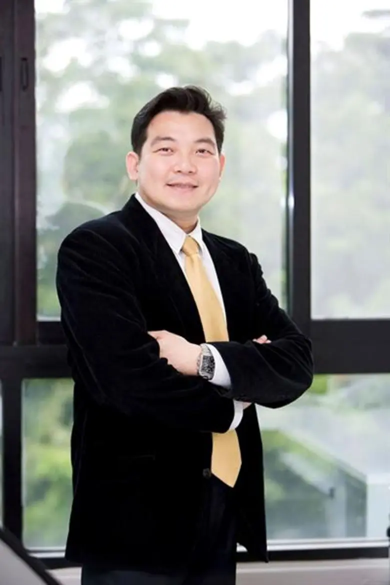 ดร.พงศ์ธร ธาราไชย ประธานกรรมการบริหาร บริ...