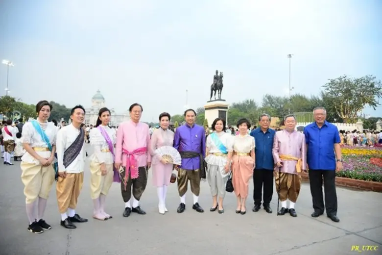 คุณกลินท์ สารสิน ประธานกรรมการหอการค้าไทย...