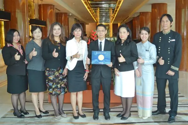 ดิเรก อัคนิโรจน์ ผู้จัดการทั่วไป โรงแรมรอ...