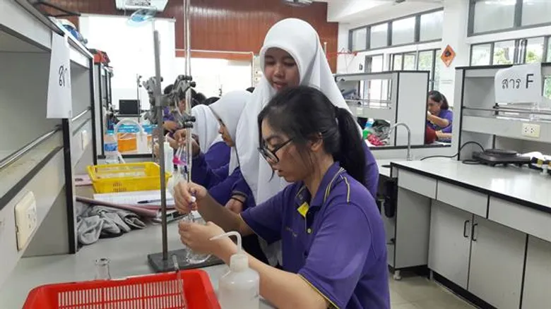 มรภ.สงขลา ติว 'วิทย์-คณิต’ ร.ร.เอกชนสอนศาสนา เพิ่มผลสัมฤทธิ์ นร.ชายแดนใต้ พร้อมสอบเข้ามหา’ลัย