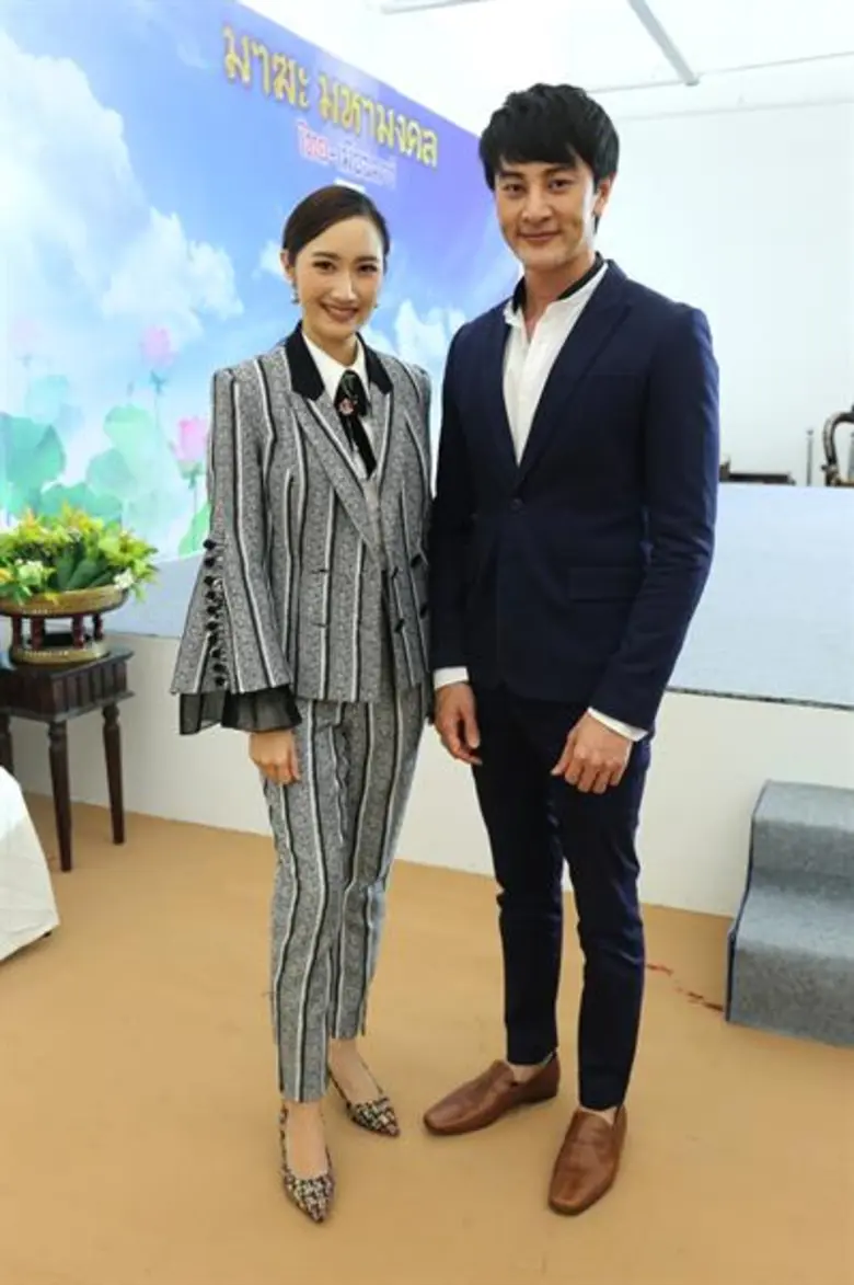 กฤตฎ์-ยีนส์ ปลื้ม รับรางวัล “ทูตพระพุทธศาสนา”