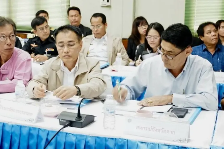 ร่วมประชุมติดตามผลการดำเนินงานโครงการตามแผนการตรวจราชการกระทรวงเกษตรและสหกรณ์ ประจำปีงบประมาณ 2561 รอบที่ 1 เขตตรวจราชการที่ 17 (นางสาววราภรณ์ พรหมพจน์)