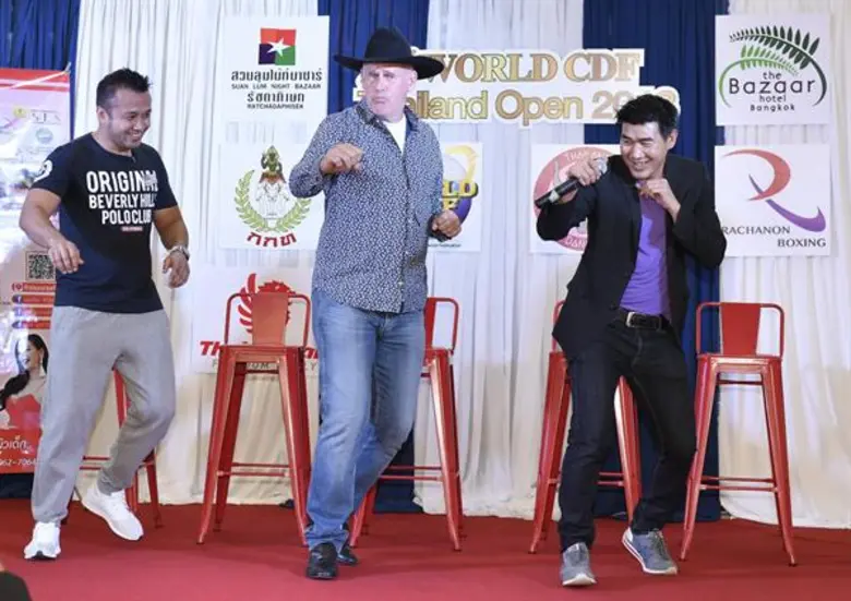 ไลน์แดนซ์ ประเทศไทย โดยความร่วมมือของสหพันธ์คันทรีแ...
