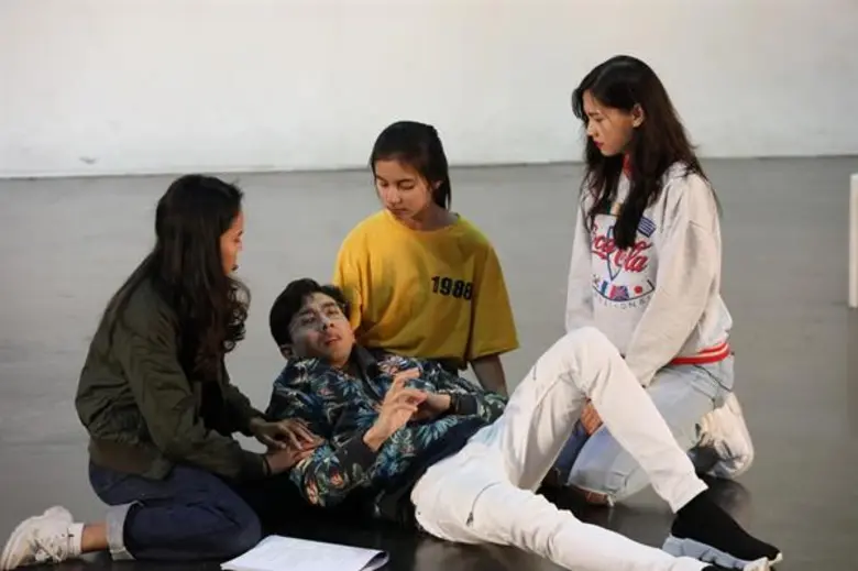 “เจี๊ยบ วัชระ” นำทีมนักแสดง “นัททิว-มาริว-เบนซ์-เมทัล-เนสท์” ซ้อมละครเวที “ขอพบในฝันฯ” รีสเตจ