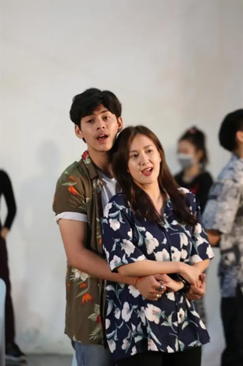 “เจี๊ยบ วัชระ” นำทีมนักแสดง “นัททิว-มาริว-เบนซ์-เมทัล-เนสท์” ซ้อมละครเวที “ขอพบในฝันฯ” รีสเตจ