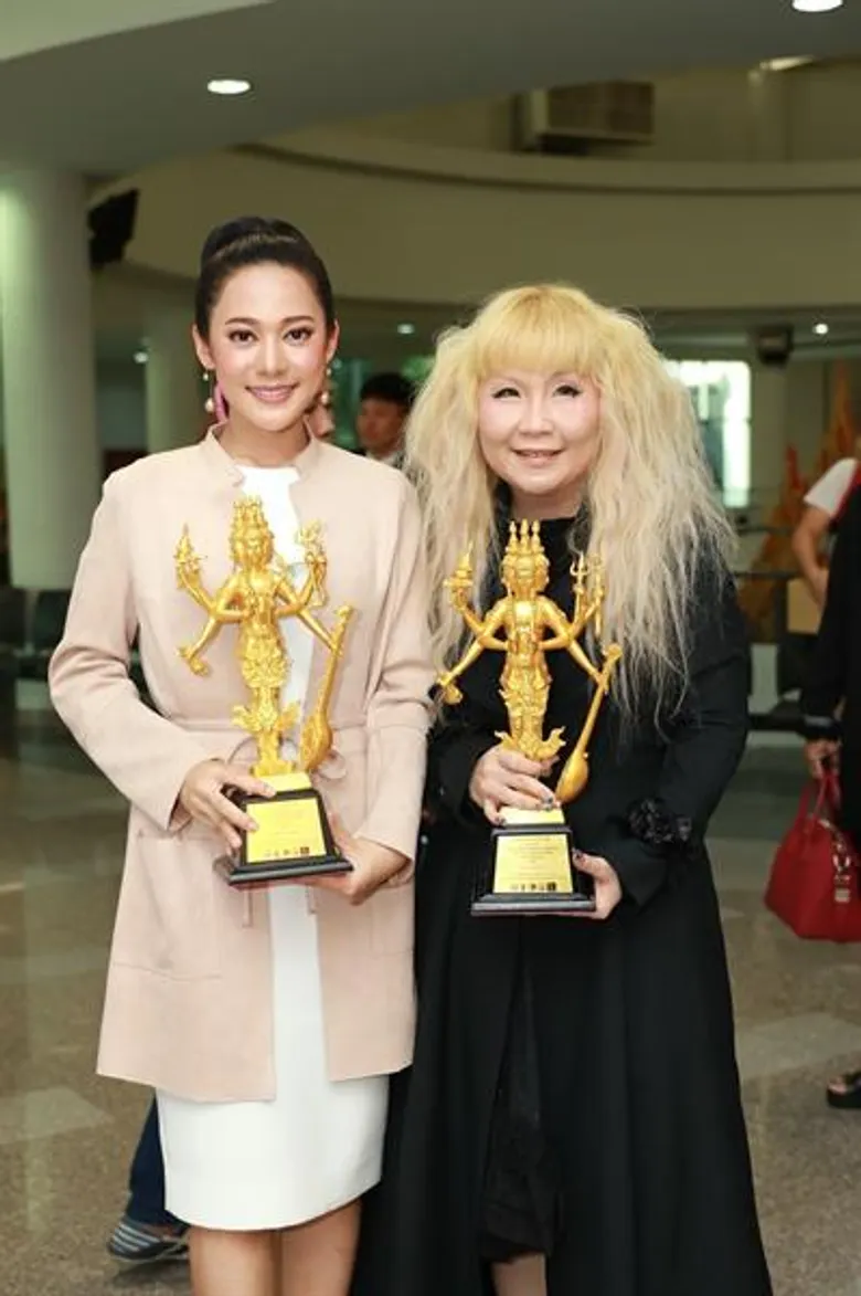 เหล่าดาราจิตอาสา ปลื้มสุดใจ!!! เข้ารับรางวัล “เทวะจุตโลกบาล” ต้นแบบคนดีสี่ทิศ