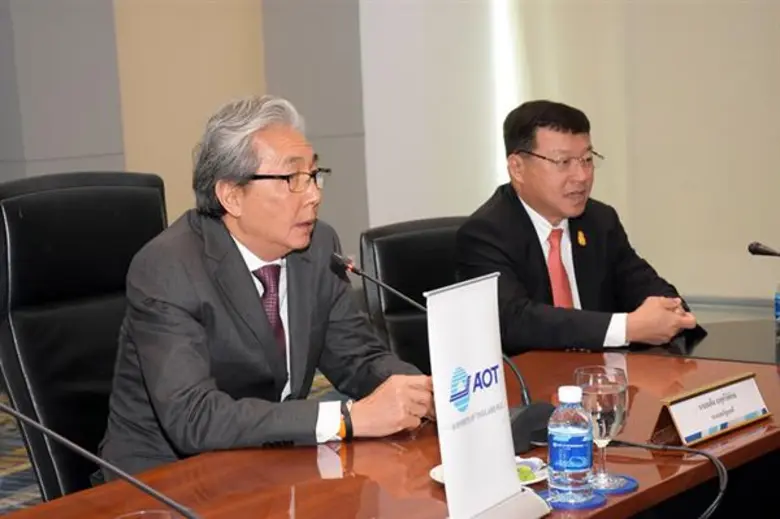 นายสมคิด จาตุศรีพิทักษ์ รองนายกรัฐมนตรี ต...