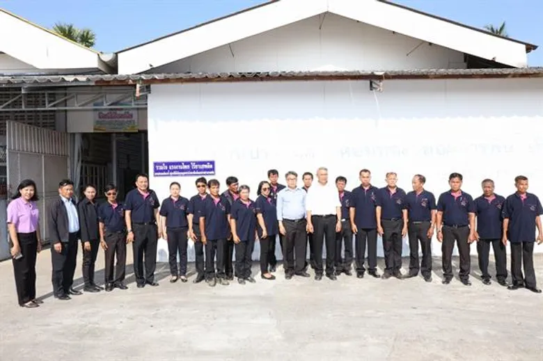 สหกรณ์การเกษตรบ้านลาด จำกัด พร้อมเดินหน้าสร้างแก้มลิงกักเก็บข้าว เชื่อมั่นรัฐบาลเดินมาถูกทางสนับสนุนโครงสร้างพื้นฐานและอุปกรณ์การตลาดช่วยรองรับผลผลิตของเกษตรกร