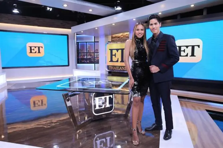 สิ้นสุดการรอคอย! กับรายการข่าวบันเทิงสุดอินเตอร์ Entertainment Tonight Thailand ยกทัพพิธีกรสายเลือดใหม่นำโดย เกรซ-แบงค์เสิร์ฟข่าวบันเทิง ไลฟสไตล์ แฟชั่นจากทุกมุมโลก ออกอากาศวันแรก 12 มีนาคมนี้ ทางช่อง พีพีทีวี เอชดี ช่อง 36