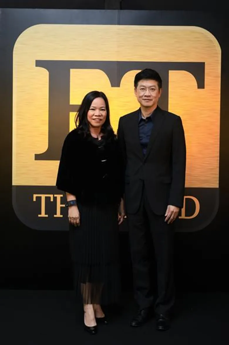 พีพีทีวี จับมือ กันตนา เปิดตัวรายการ Entertainment Tonight Thailand ยกทัพ 7 สาวสวยหนุ่มหล่อพิธีกรสายเลือดใหม่เสิร์ฟข่าวบันเทิง ไลฟ์สไตล์ แฟชั่นจากทุกมุมโลก ออกอากาศวันแรก 12 มีนาคมนี้ ทางช่อง พีพีทีวี เอชดี ช่อง 36