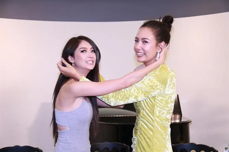 “เคลลี่-แซมมี่-อานัส-เมย์” แท็กทีม LIVE สด เผาหมดเปลือก ในละคร “วิหคหลงลม”