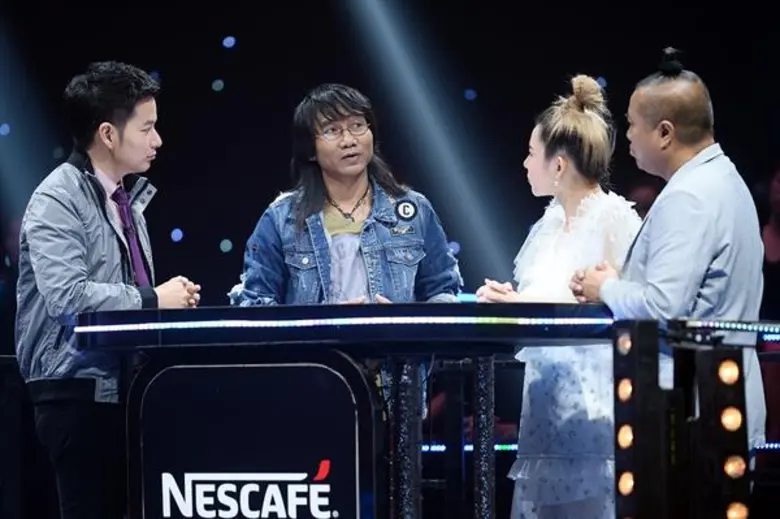 ทีวีไกด์: รายการ “ร้องแลก แจกเงิน Singer Takes It All” (ซิงเกอร์ เทคอิท ออล) “เสถียร ทำมือ” ถูกใจผู้เข้าแข่งขันรักบ้านเกิด ทุ่มสุดตัวเพื่อ น้ำประปา!!! ในรายการ “ร้องแลก แจกเงินฯ”
