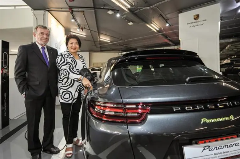 Siam Paragon is prompted to open the AAS ...