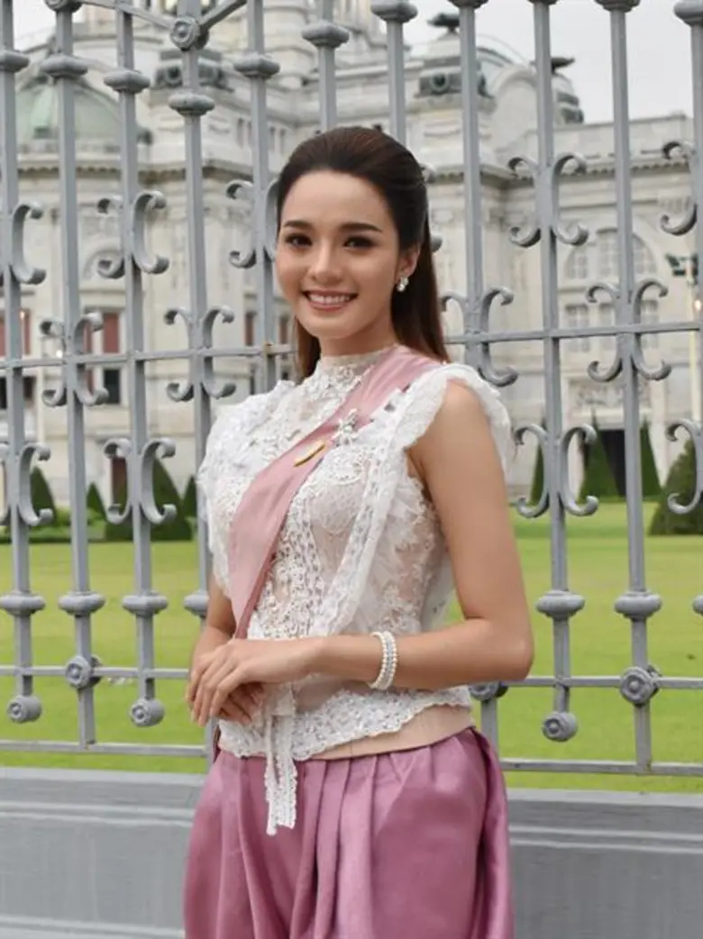 เก็บตกงาน อุ่นไอรัก คลายความหนาว ของสาวน้...