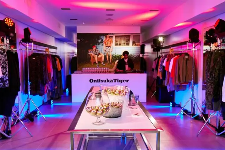 ญาญ่า- อุรัสยา เสปอร์บันด์ ร่วมงานเปิดสาขาใหม่ Onitsuka Tiger ที่กินซ่า พร้อมสินค้าลิมิเต็ดอิดิชั่นสุดคูล