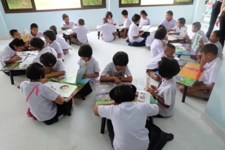 ทำบุญหนังสือ พัฒนาห้องสมุด