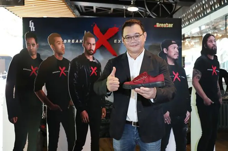 “เบรกเกอร์” ทุบงบกว่า 30 ล้านบาท เปิดตัว “Breaker X“ บุกตลาดรองเท้าผ้าใบแฟชั่น ดึง “BIG ASS” วงร็อคสุดมันส์ คว้าพรีเซ็นเตอร์ ดันยอดขายโต 10%
