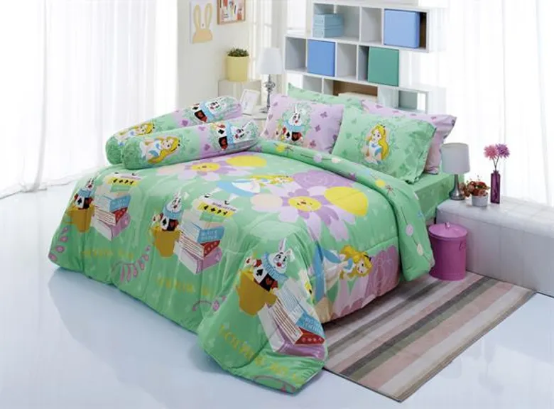 ทิวลิปดีไลท์ ชวนท่องโลกแห่งความฝันไปพร้อมกับโลกแห่งจินตนาการ ด้วยลวดลายแสนหวาน Alice in Wonderland
