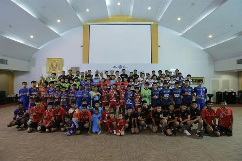 " มิซูโน่, ซีดับเบิ้ลยู-เอ็กซ์, อินเตอร์ ไทยแลนด์ ฟุตบอล อคาเดมี่ คัพ 2018"
