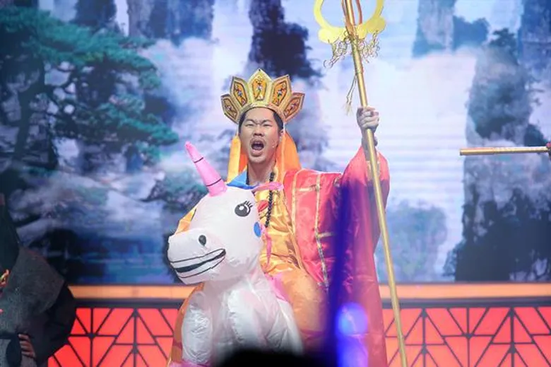 ทีวีไกด์: รายการ “เฮ มัน โชว์ GOLDEN TAMBOURINE (โกลเด้น แทมโบรีน)” วงการฮิปฮอปต้องสะท้าน! “บุดด้าเบลส” ทิ้งลุคแร็ปเปอร์ สวมอินเนอร์ “ไซอิ๋ว” ทุ่มแข่งโชว์ ใน “เฮ มัน โชว์ GOLDEN TAMBOURINE”