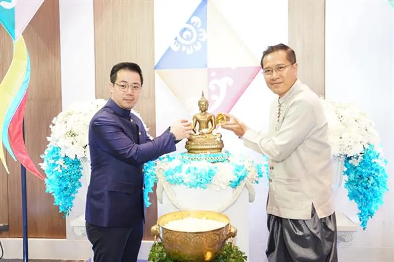 กลุ่มบริษัท คิง เพาเวอร์ ร่วมกับกระทรวงการท่องเที่ยวและกีฬา แถลงความพร้อมการจัดงาน 'คิง เพาเวอร์ สงกรานต์ รางน้ำนครา’ เตรียมเนรมิตมหานครสงกรานต์ใจกลางกรุงเทพฯ