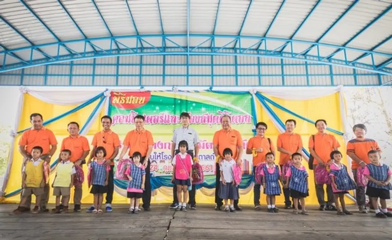 โปรเจคดีๆ เพื่อสังคม...เพื่อเด็กไทย กับโคงการ “โคมัตสุ” มอบด้วยใจให้น้องปี 4”
