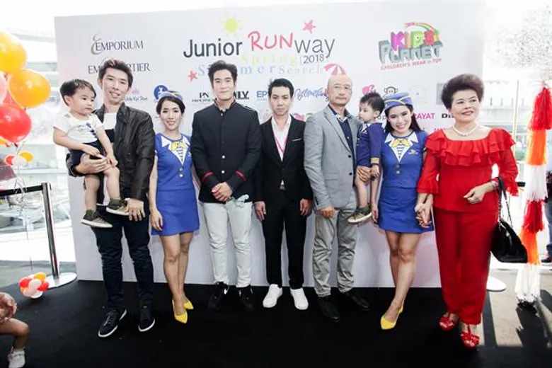นายแบบนางแบบตัวน้อยของแบรนด์บรูคลินแอนด์ไบร์ทตั้นบนรันเวย์แรกในชีวิต